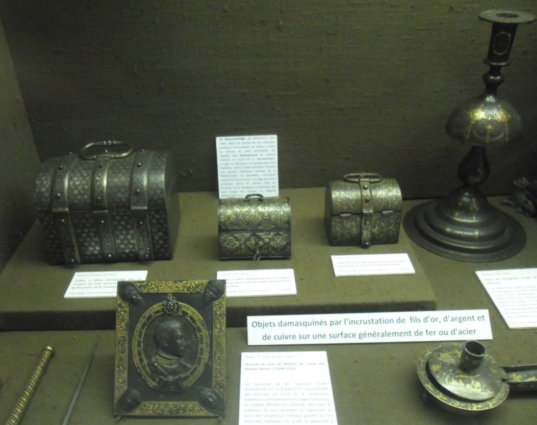 Objets de la vie de tous les jours du Musée de la ferronnerie à Rouen